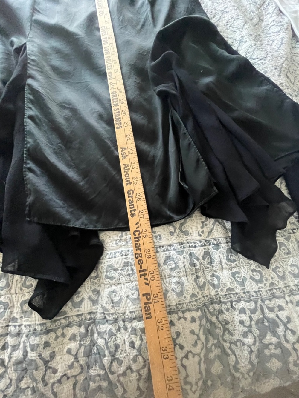 VTG Ideology 100% Silk Handkerchief Hem Skirt Black Sz 12 Dark Romantic Goth - Picture 4 of 10